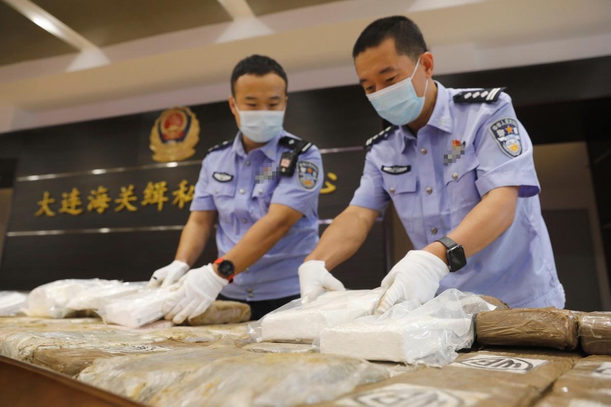 大连海关最新事件,大连海关最新事件揭秘，展现高效与透明的时代典范，大连海关展现高效透明时代典范，最新事件揭秘