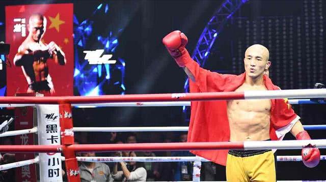 一龙比赛打死泰拳选手,一龙比赛中的震撼时刻，泰拳选手的挑战与荣耀之战，一龙比赛中的震撼瞬间，泰拳选手的挑战与荣耀之战，生死对决见证荣耀时刻