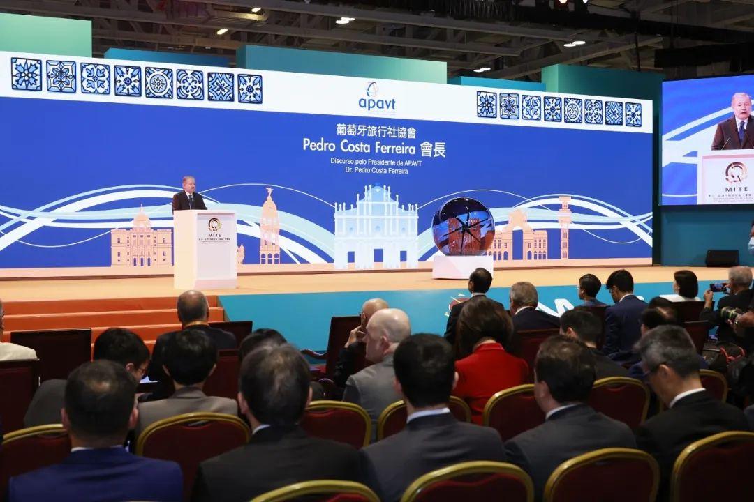 2025新澳门精准正版免费,实用性解读策略_云端版57.163