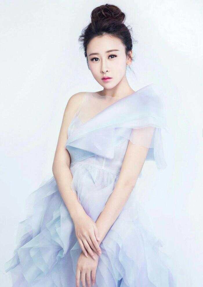 烟台女明星,烟台女明星，星光璀璨，魅力无限，烟台女明星，星光熠熠，魅力无限
